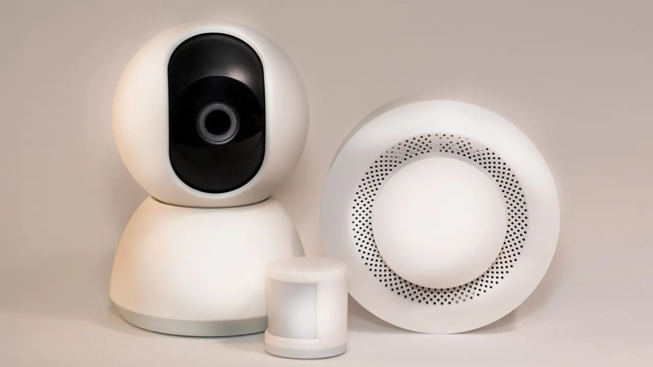 how to find a hidden camera