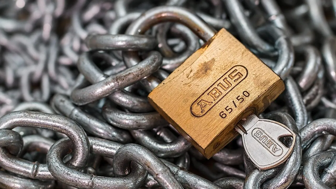 how to protect yourself from hackers